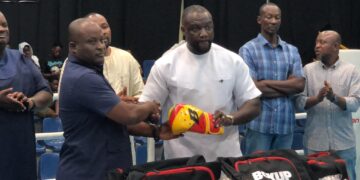 BOXUP has donated boxing equipment to the Ghana Boxing Federation.