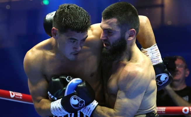 UNDISPUTED KING ARTUR: Beterbiev Defeats Bivol to Win Light Heavyweight Crown