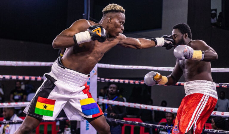 Samuel Takyi KOed  Emmanuel Quartey in three rounds